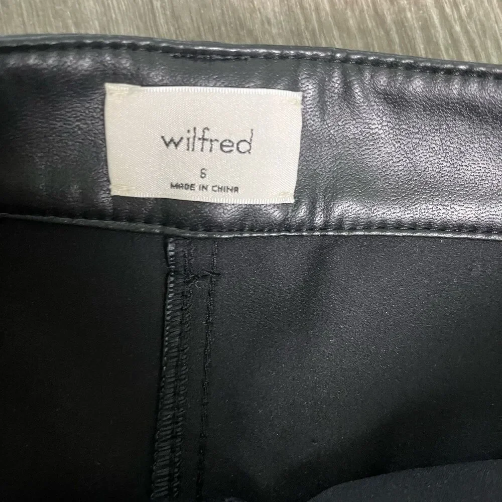 Aritzia Wilfred Black Rebel Pant Vegan Leather Straight Leg Pants Size 6‎ 224​